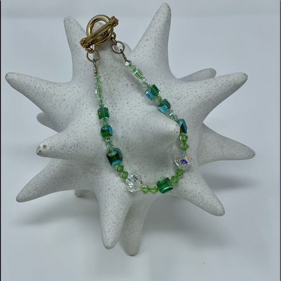 Bella DolceGreen Swarovski Crystal bead bracelet 8 1/2”